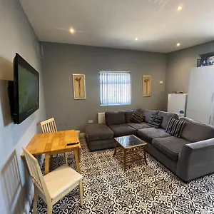 West 3 Bedroom Large & Modern Newcastle upon Tyne